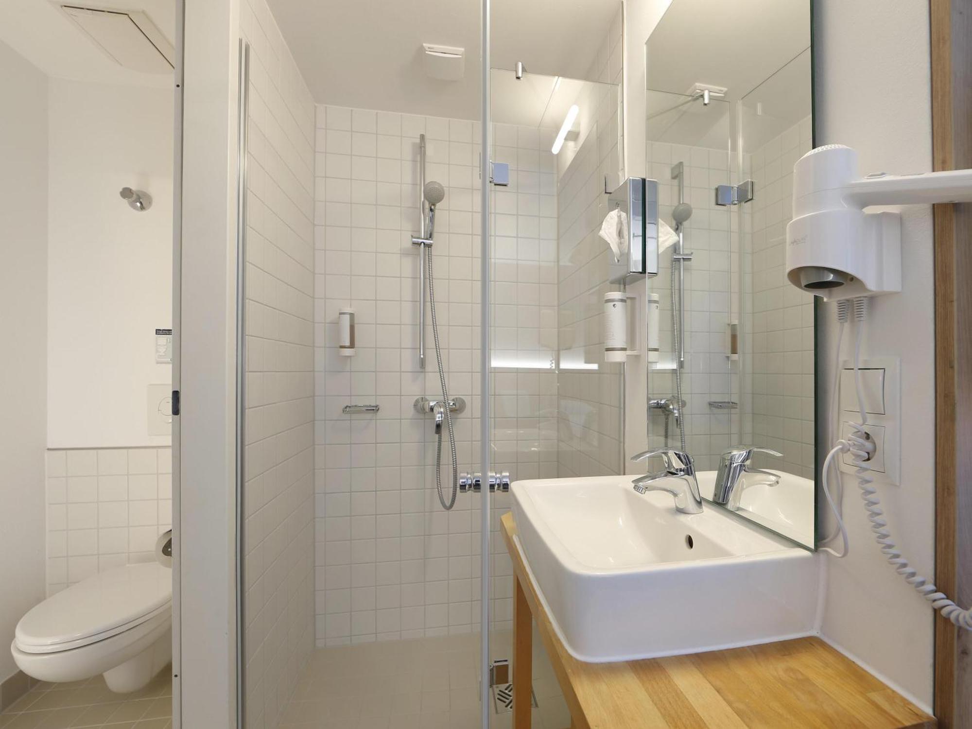 Western Mitte Hotel 2*